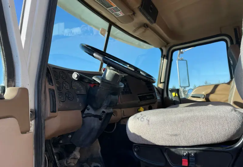 2005 Mack Granite CV713 photo 25