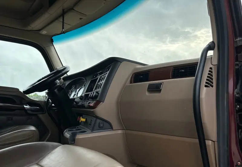 2021 Kenworth T680 photo 52