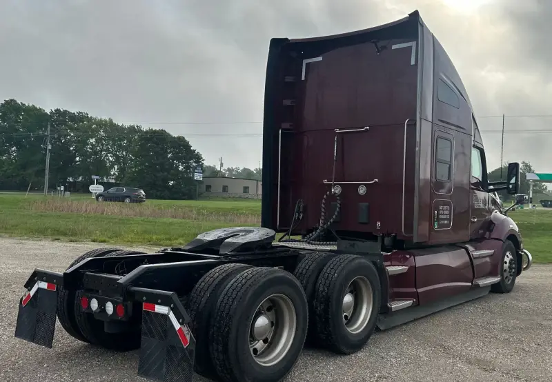 2021 Kenworth T680 photo 5