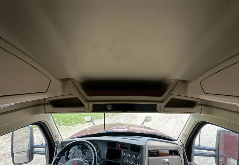 2021 Kenworth T680 photo 45