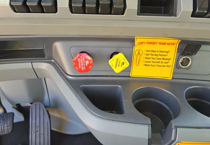 2021 Kenworth T680 photo 35