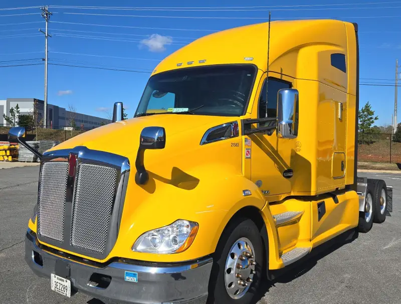2021 Kenworth T680 photo 1