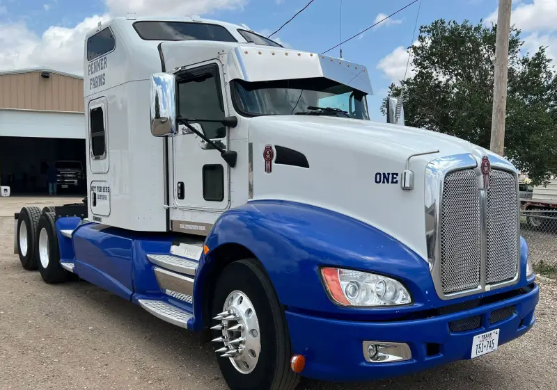2012 Kenworth T660 photo 3