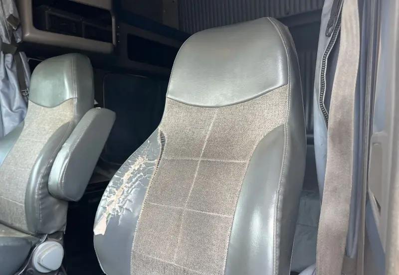 2012 Kenworth T660 photo 26