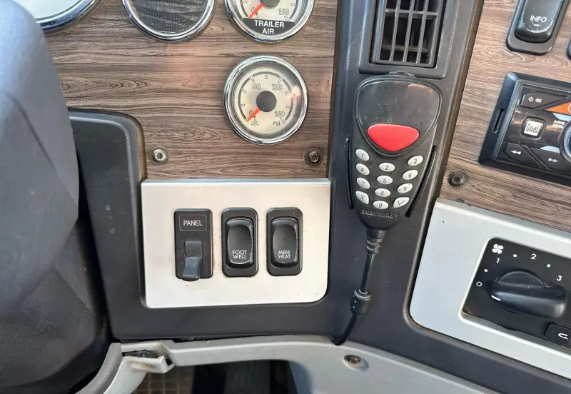2013 Freightliner Coronado photo 45