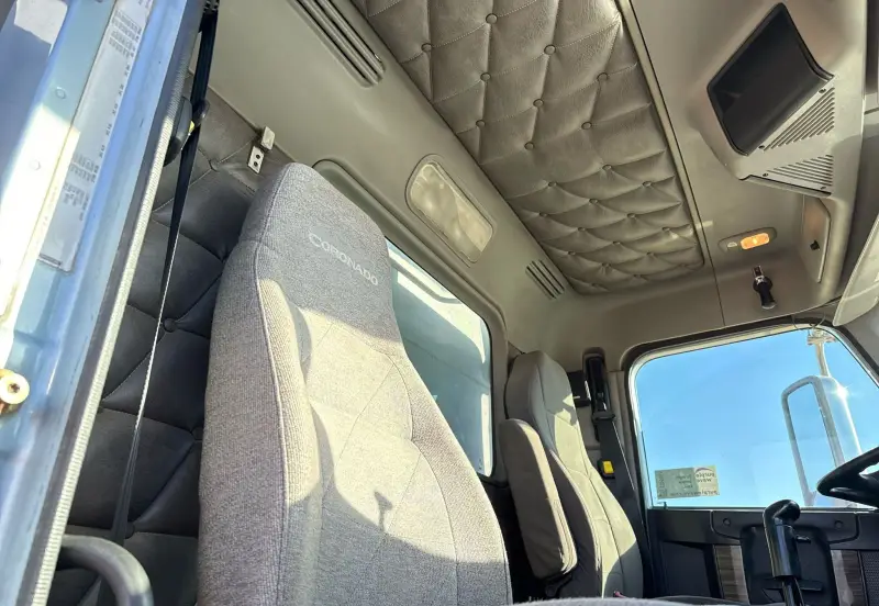 2013 Freightliner Coronado photo 55