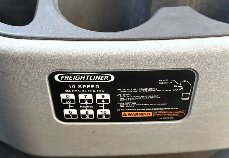 2013 Freightliner Coronado photo 51
