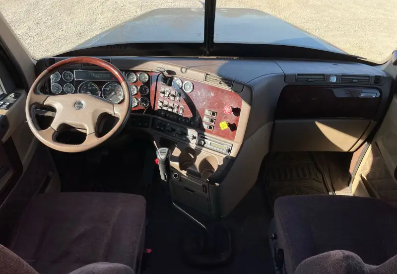 2016 Freightliner Coronado photo 59