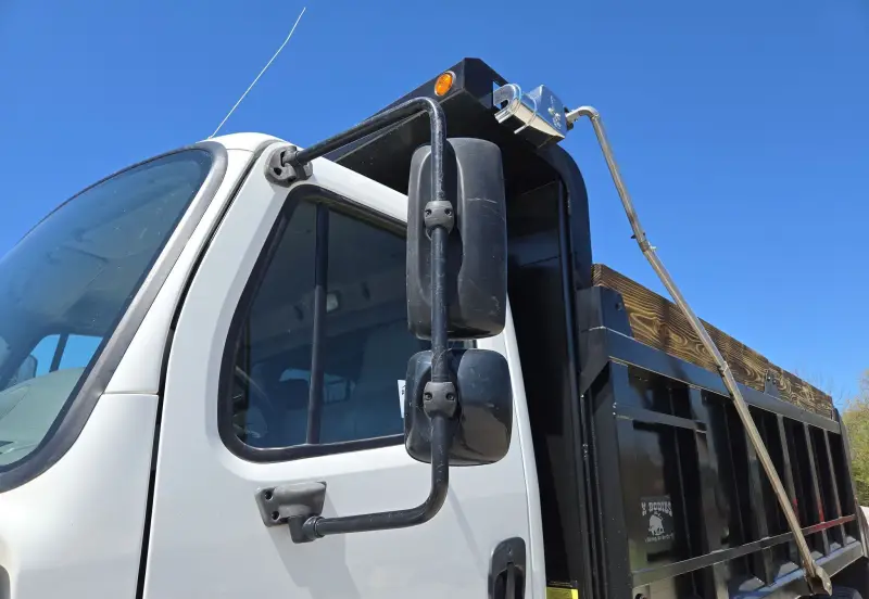 2006 Freightliner Business Class M2 photo 91