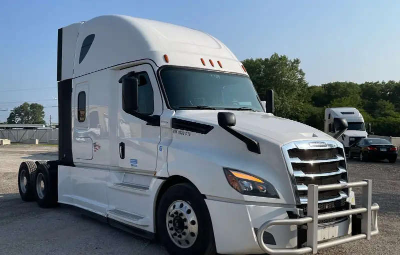 2019 Freightliner Cascadia 126 photo 3