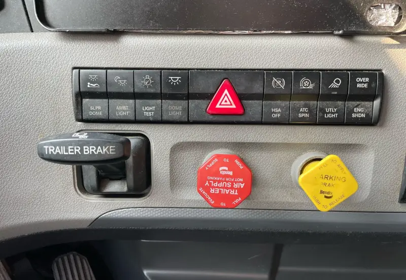 2019 Freightliner Cascadia 126 photo 39