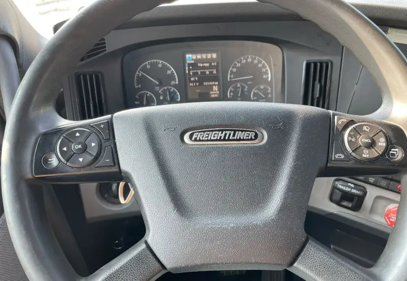 2019 Freightliner Cascadia 126 photo 34