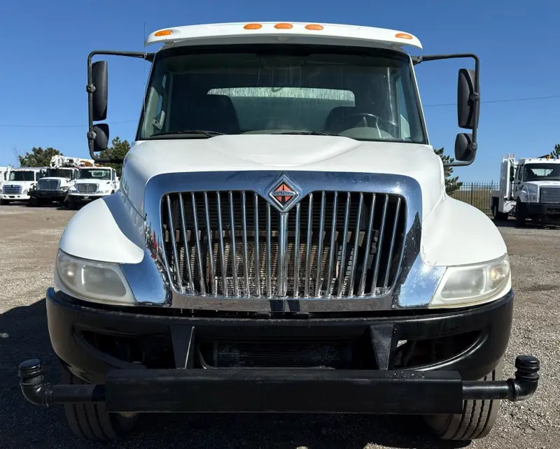 2015 International 4300 photo 2