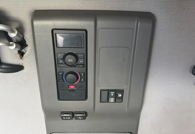 2020 Volvo VNL photo 48