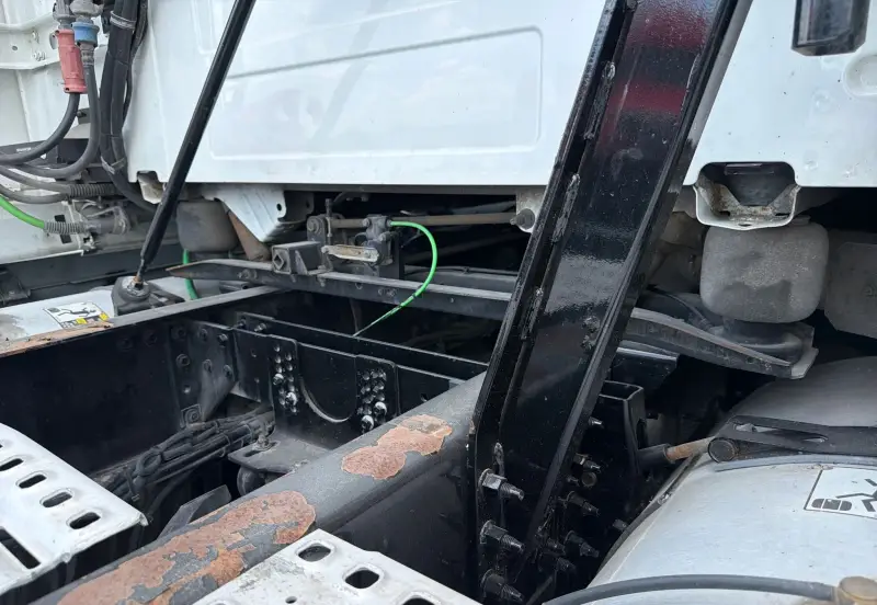 2020 Volvo VNL photo 17