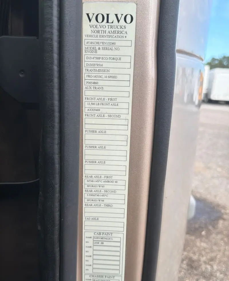 2014 Volvo VNL770 photo 93