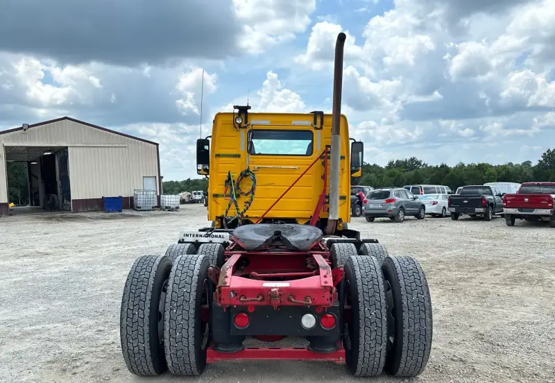 2016 Volvo VNL photo 6
