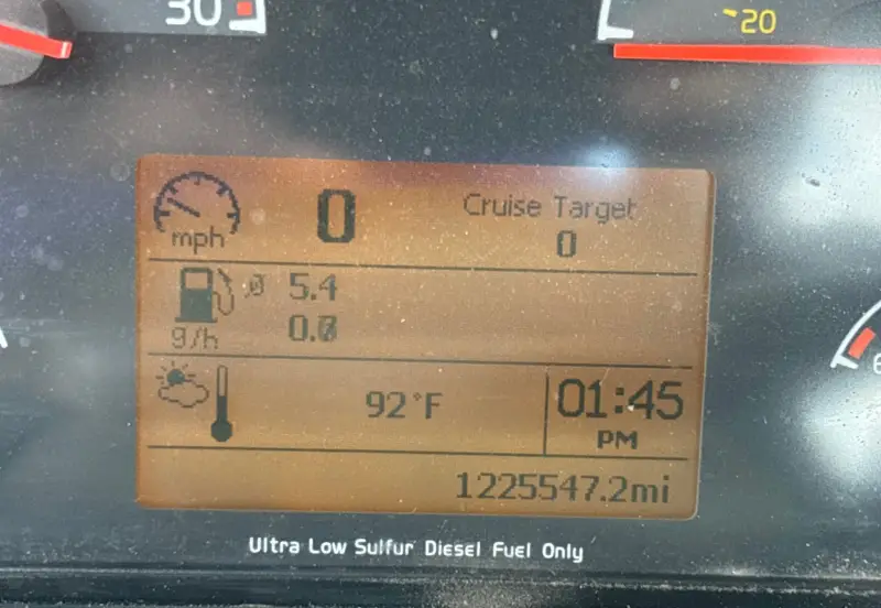 2016 Volvo VNL photo 36