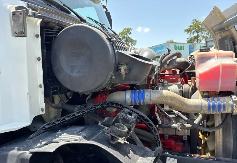 2018 Volvo Truck VNL photo 42
