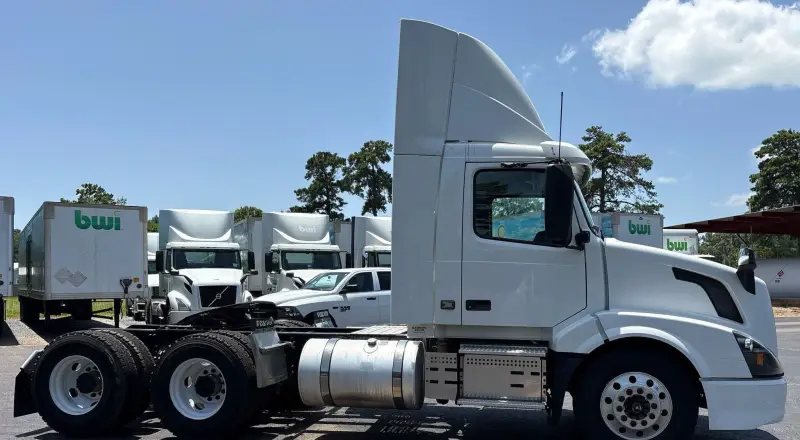 2018 Volvo Truck VNL photo 4