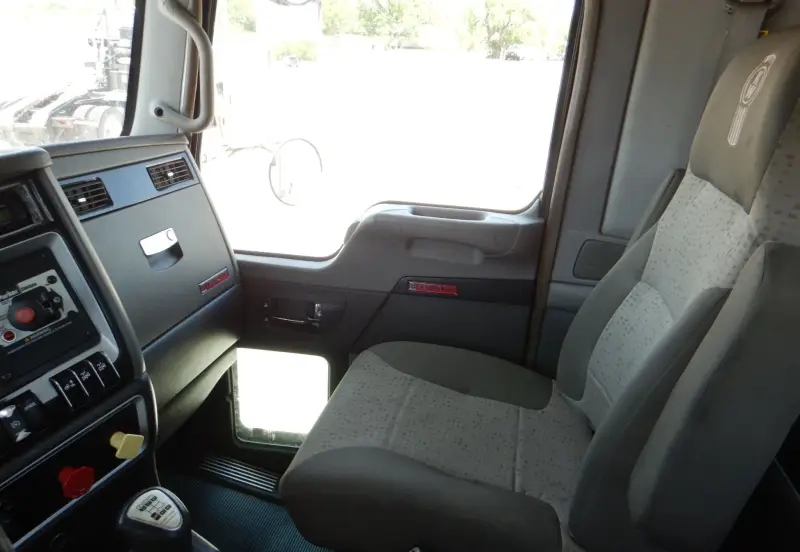 2012 Kenworth T800 photo 42