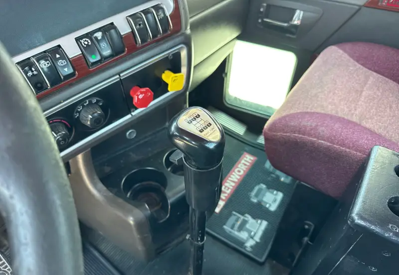2007 Kenworth T800 photo 39