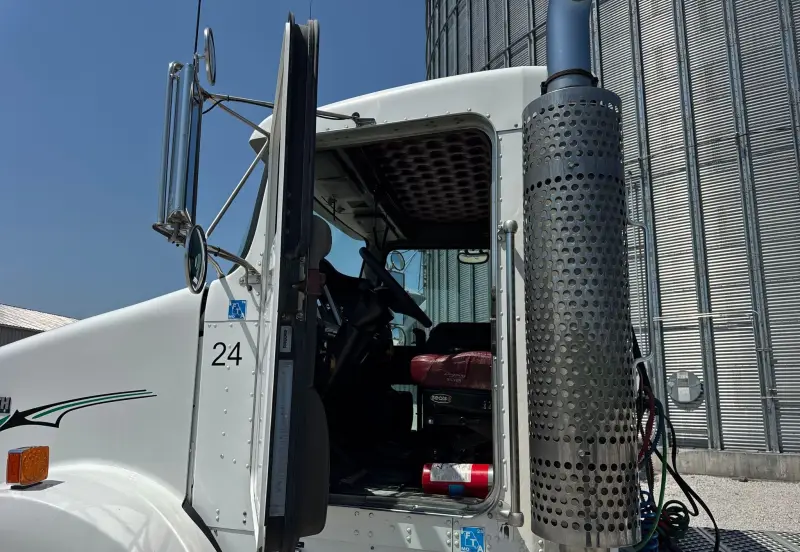 2007 Kenworth T800 photo 26