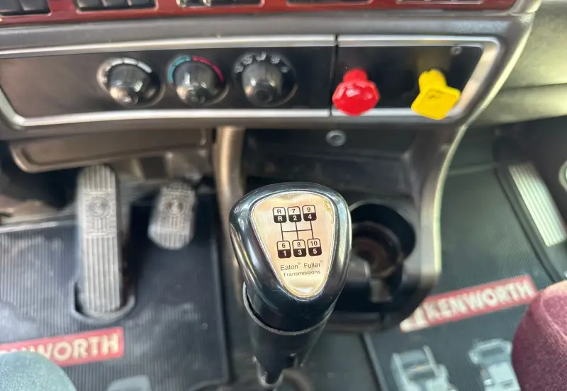 2007 Kenworth T800 photo 40