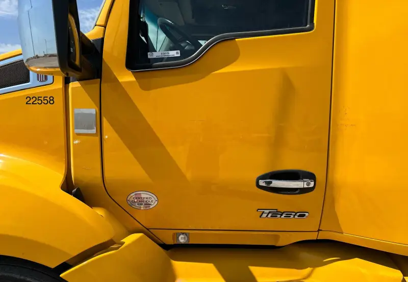 2022 Kenworth T680 photo 12