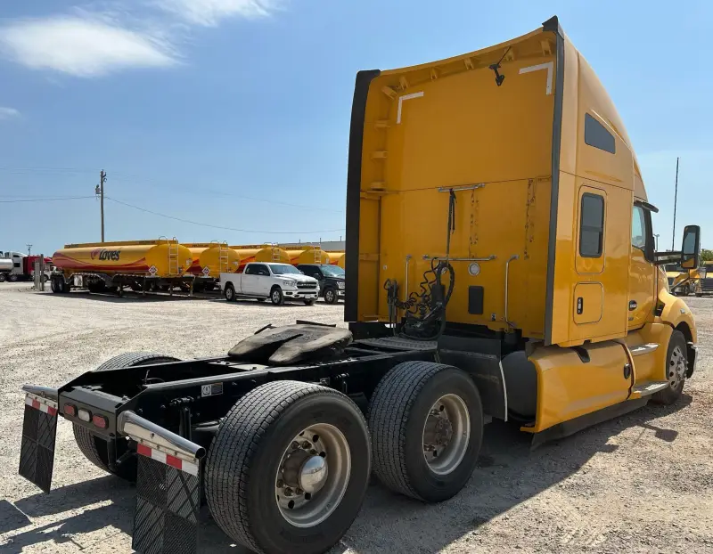 2022 Kenworth T680 photo 5