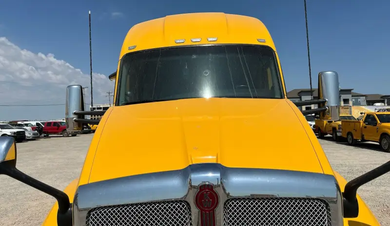 2022 Kenworth T680 photo 15