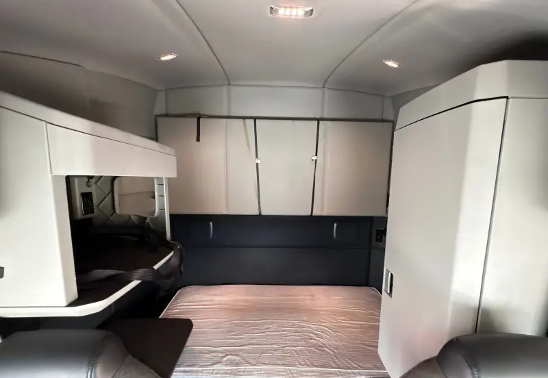2022 Kenworth T680 photo 54