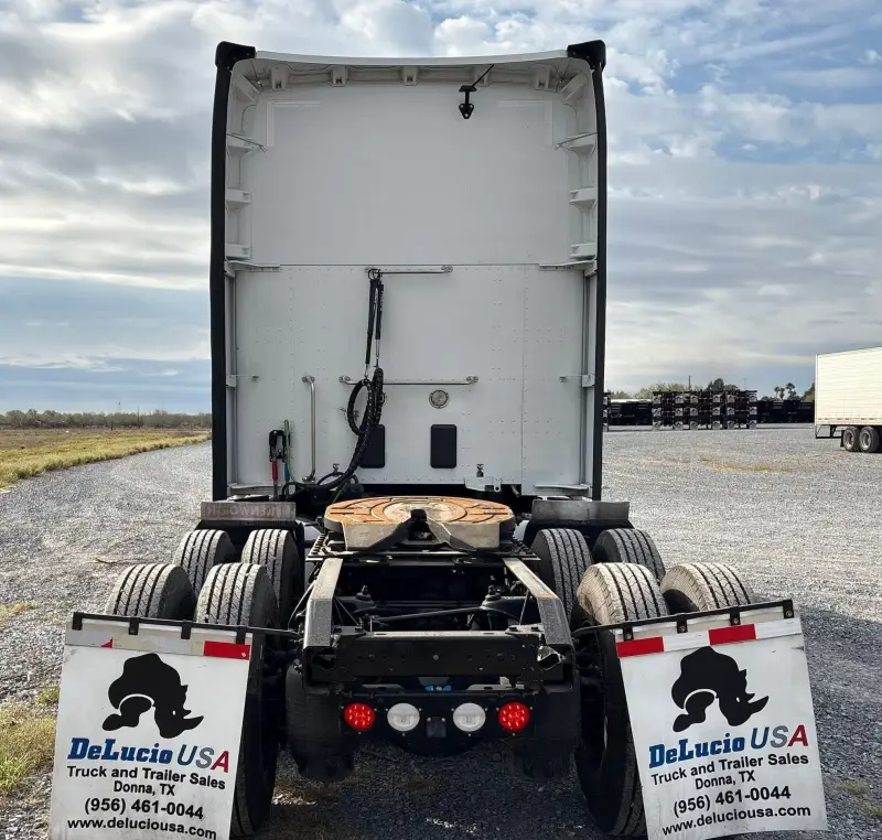 2022 Kenworth T680 photo 6
