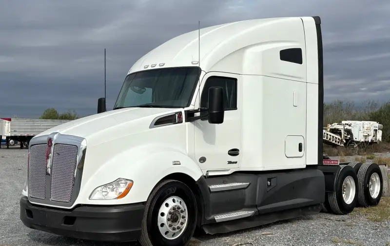 2022 Kenworth T680 photo 1