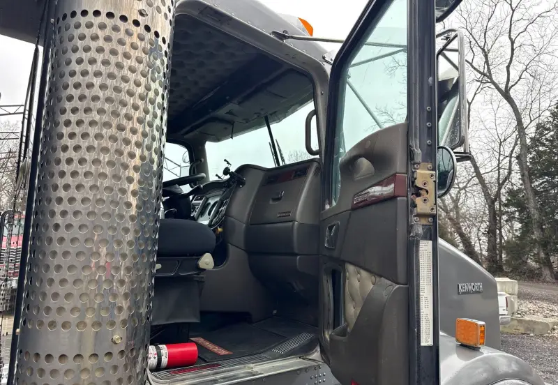 2006 Kenworth T800 photo 56