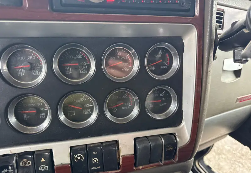 2006 Kenworth T800 photo 49