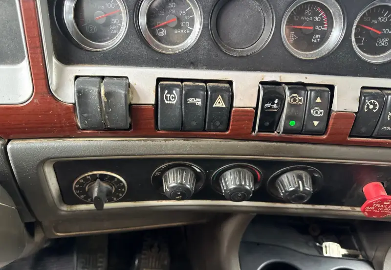 2006 Kenworth T800 photo 51