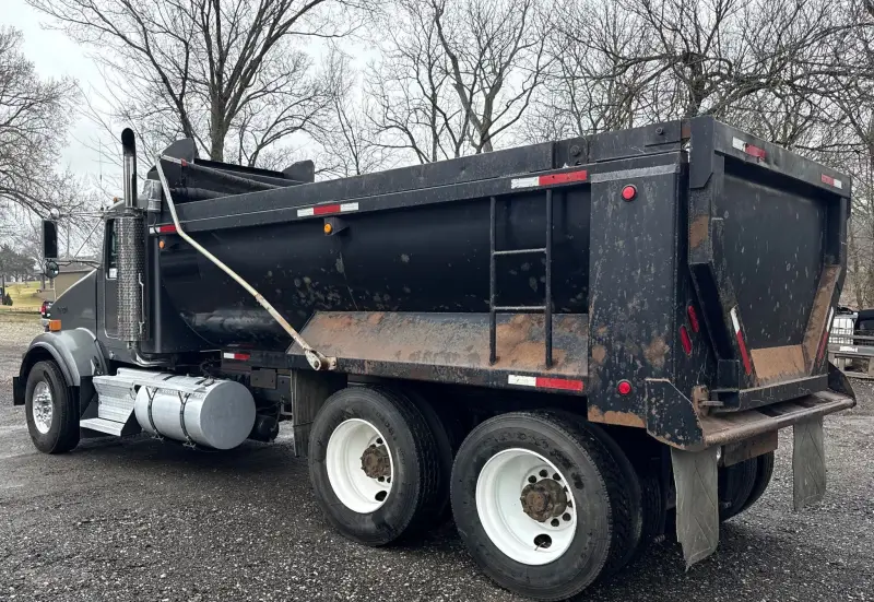 2006 Kenworth T800 photo 7