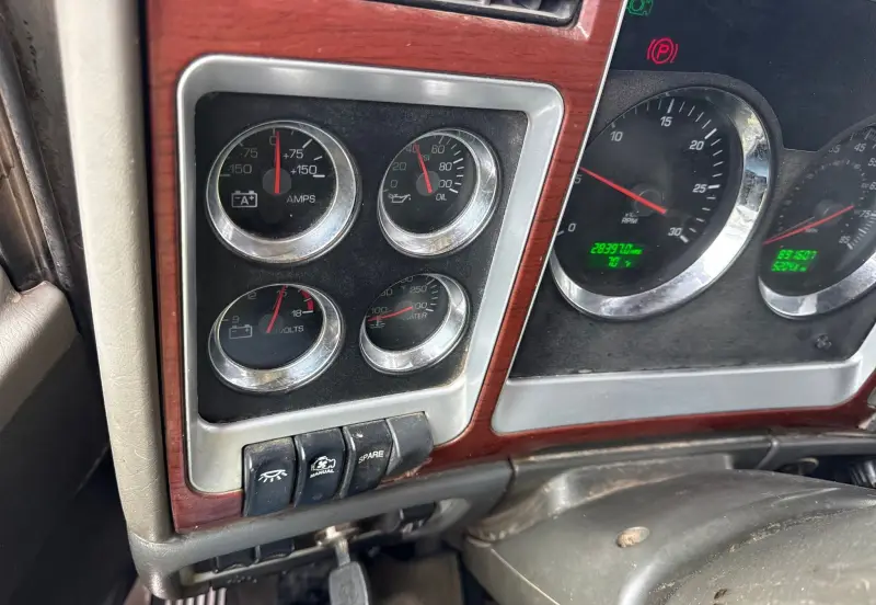 2006 Kenworth T800 photo 44