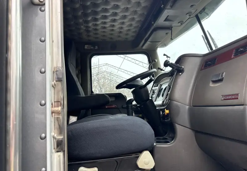 2006 Kenworth T800 photo 59