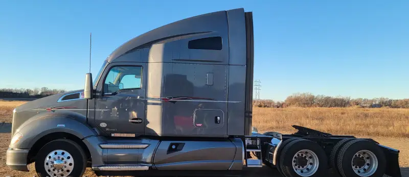 2015 Kenworth T680 photo 8