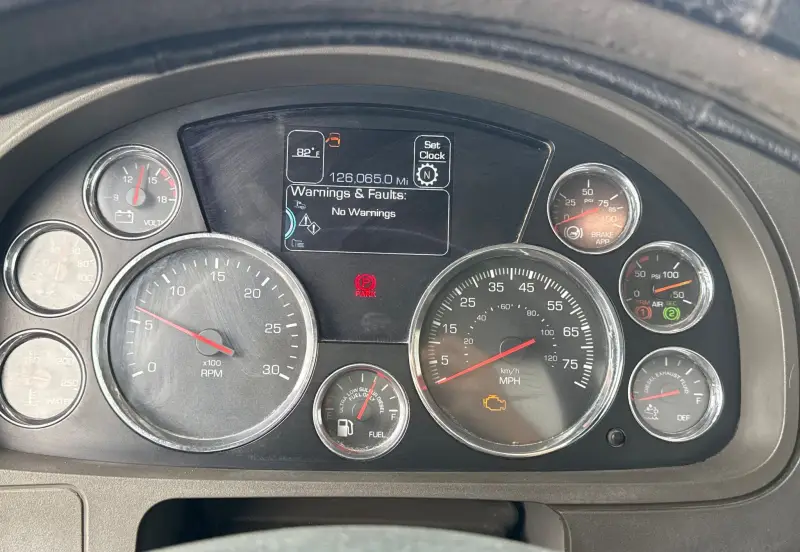 2016 Kenworth T680 photo 40
