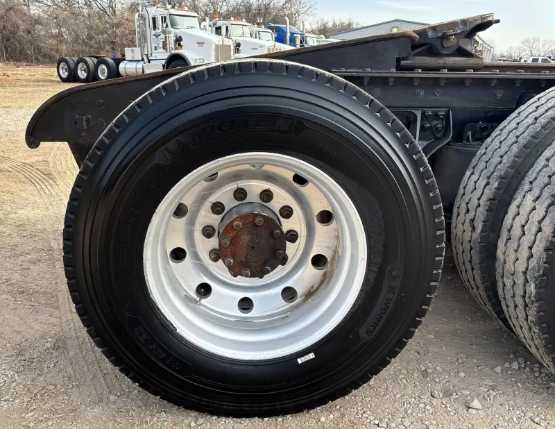 2013 Kenworth T800 photo 90