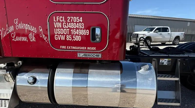 2016 Kenworth T660 photo 19