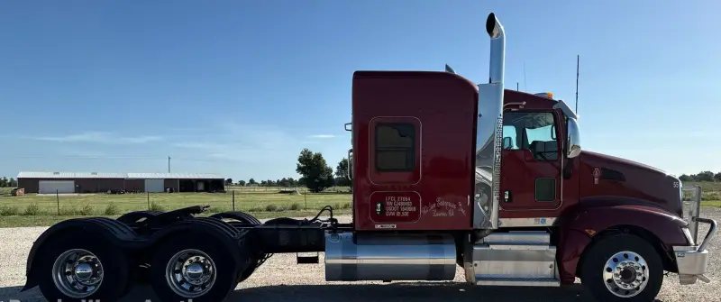 2016 Kenworth T660 photo 4