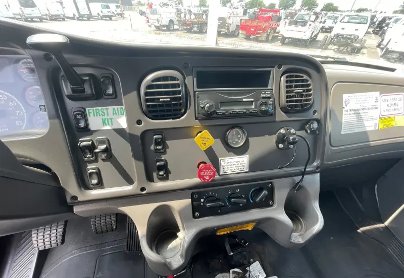 2012 Freightliner 114SD photo 46