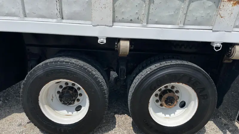 2012 Freightliner 114SD photo 73