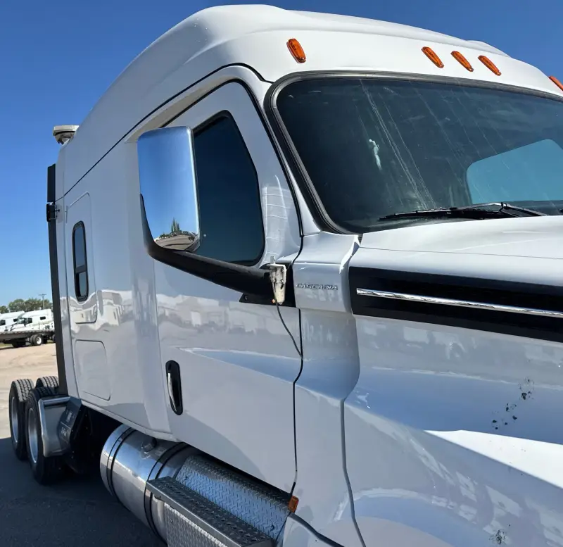 2019 Freightliner Cascadia photo 16
