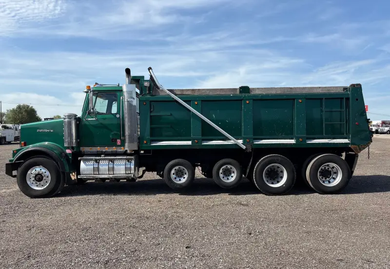 2001 Western Star 4900 photo 8