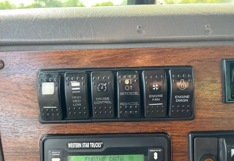 2001 Western Star 4900 photo 42